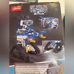 Henoda Miky the Robot building toy remote